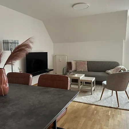 Apartment Feelgood 58, Modernes In Magdeburg-barleben, Nur 2 Km Bis Zur A2, Inklusive Parkplatz Und Netflix Barleben