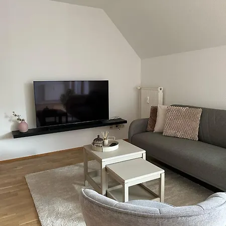 Feelgood 58, Modernes In Magdeburg-barleben, Nur 2 Km Bis Zur A2, Inklusive Parkplatz Und Netflix Appartement