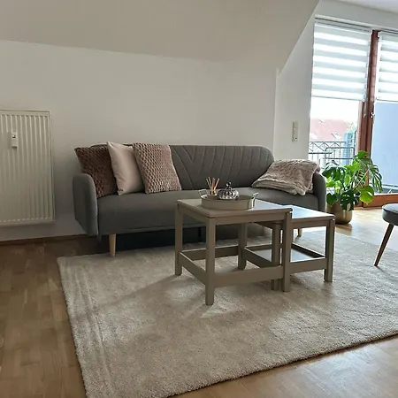 Feelgood 58, Modernes In Magdeburg-barleben, Nur 2 Km Bis Zur A2, Inklusive Parkplatz Und Netflix Barleben